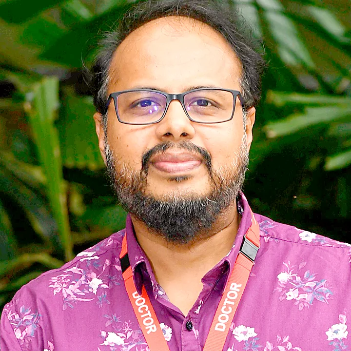Dr Omer Shareef